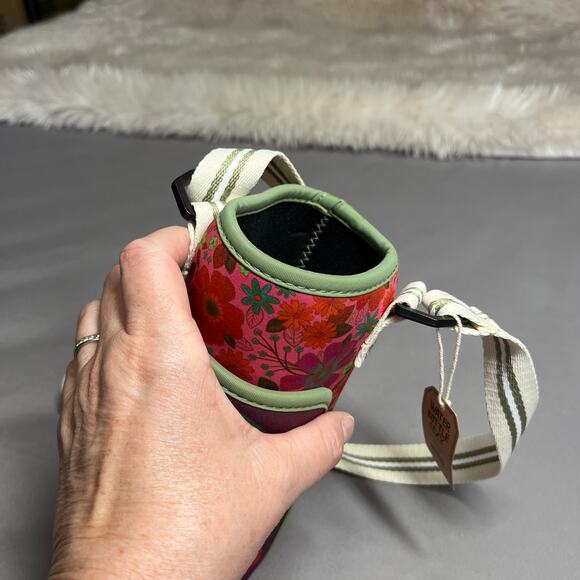 Natural Life Water Bottle Carrier with Pocket and Adjustable Strap NWT - Picture 7 of 14